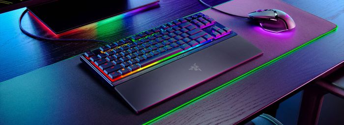 Razer Keyboard mechanical Ornata V3 TKL 84key, Mecha-Membrane Switch, USB-A, EN/UK, RGB, black
