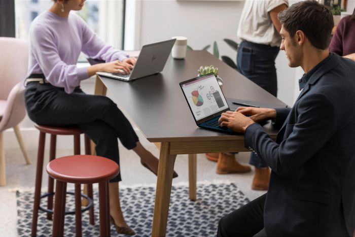 HP Notebook EliteBook 860-G11 16" WUXGA IPS AG, Intel U7-155U, 64GB, F2TB, UMA, LTE, DOS, silver