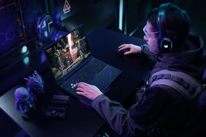 Acer Notebook Predator Helios 16 PH16-73 16" OLED, Intel U9-275HX, 32GB, F1TB, NVD5070Ti-12, Lin, black