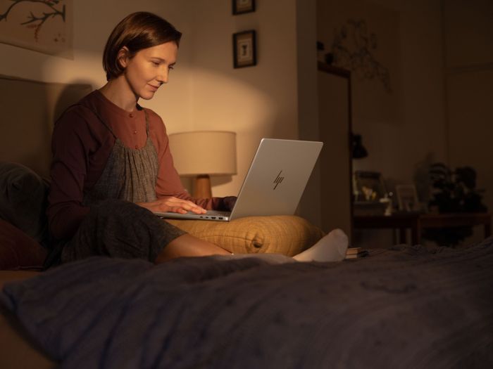 Ноутбук HP OmniBook 7 14-fs0000ua 14" WUXGA IPS AG, Intel 5-220H, 24GB, F1TB, UMA, Win11P, сріблястий