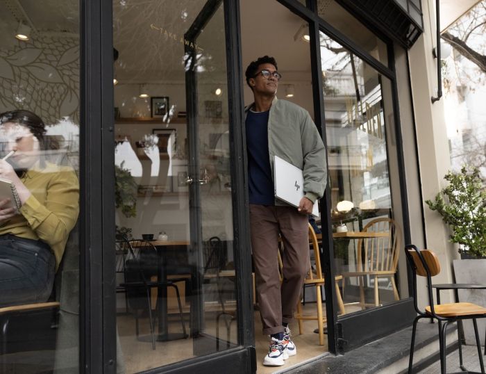 HP Notebook OmniBook 7 17-dc0001ua 17.3" FHD IPS Touch, Intel U7-258V, 32GB, F1TB, UMA, Win11, сріблястий