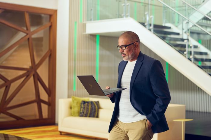 HP Notebook EliteBook Ultra G1i 14" 2.8k Touch, Intel U5-228V, 32GB, F1TB, UMA, Win11P, blue